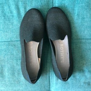 Rothy’s size 6 green merino loafers